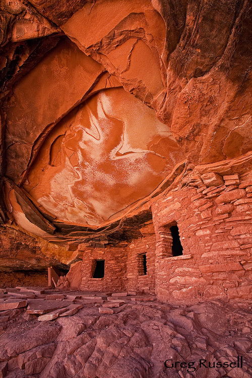 Ancestral puebloan granary, located in Road Canyon on Cedar Mesa, Utah